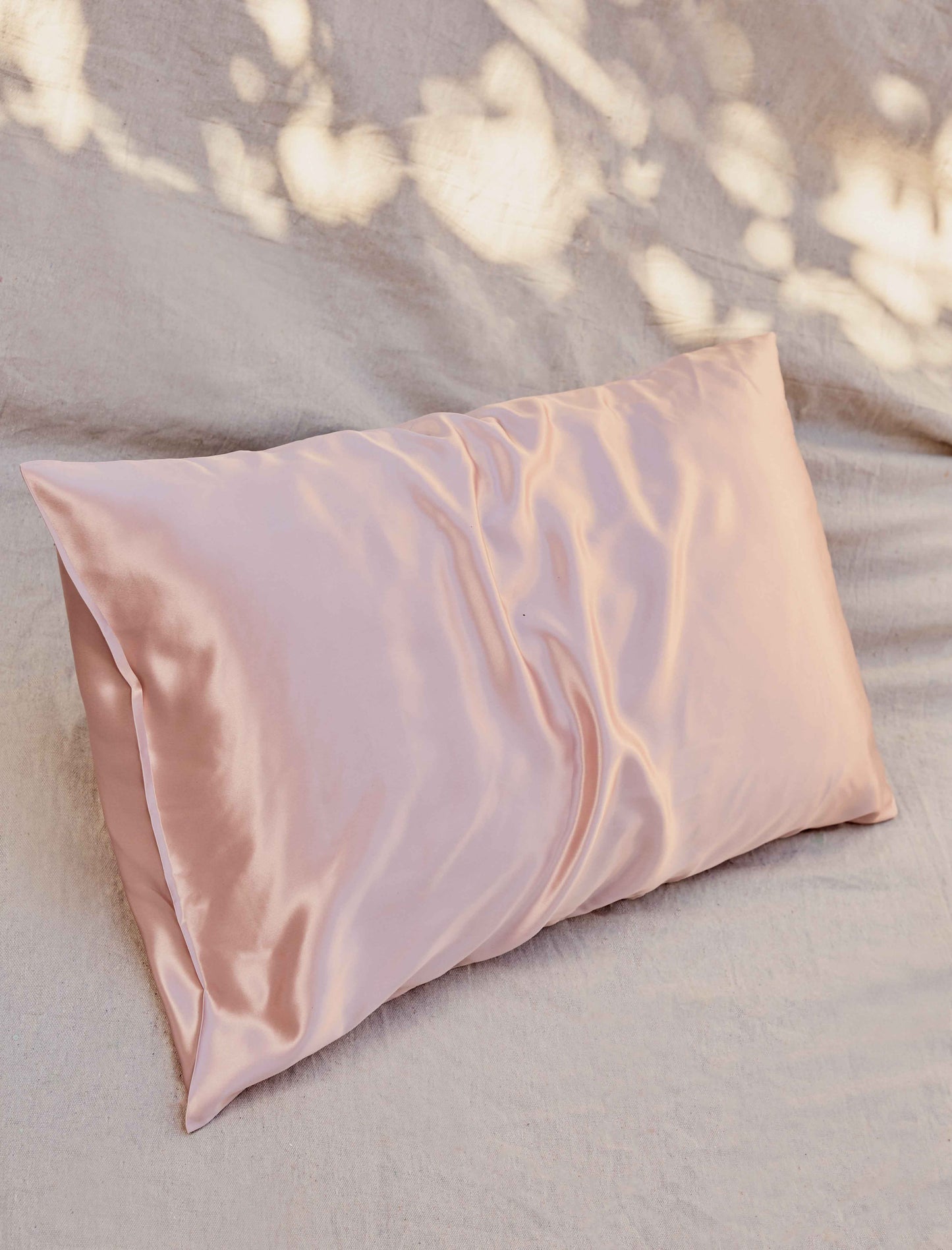 22 Momme Mulberry Silk Pillowcase - Baby Pink