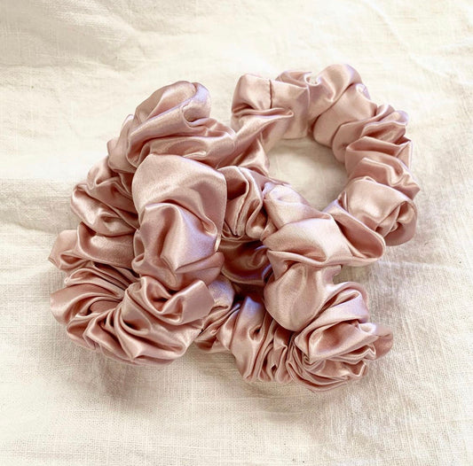 Large 100% Mulberry Silk Scrunchies | Pink | 22 momme